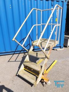 show details - used platform ladder / industrial ladder / steel platform / service platform for chamber filter press / steel platform 
