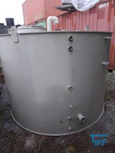 show details - used plastic tank with flat bottom PP 