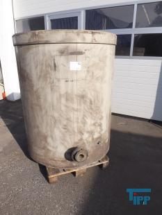 show details - used plastic tank with slant bottom PP 