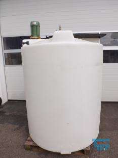 show details - used plastic tank PE with with flat bottom and mixer  
