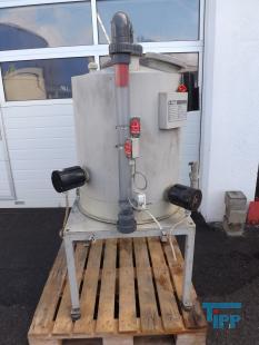 show details - used plastic tank PP flat bottom with electric heater 