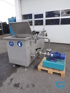 show details - used tank with slant bottom and centifugal pump stainless steel  