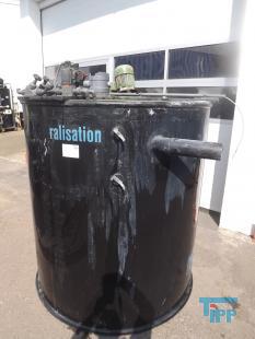 show details - used plastic neutralization tank PE with flat bottom and mixer 