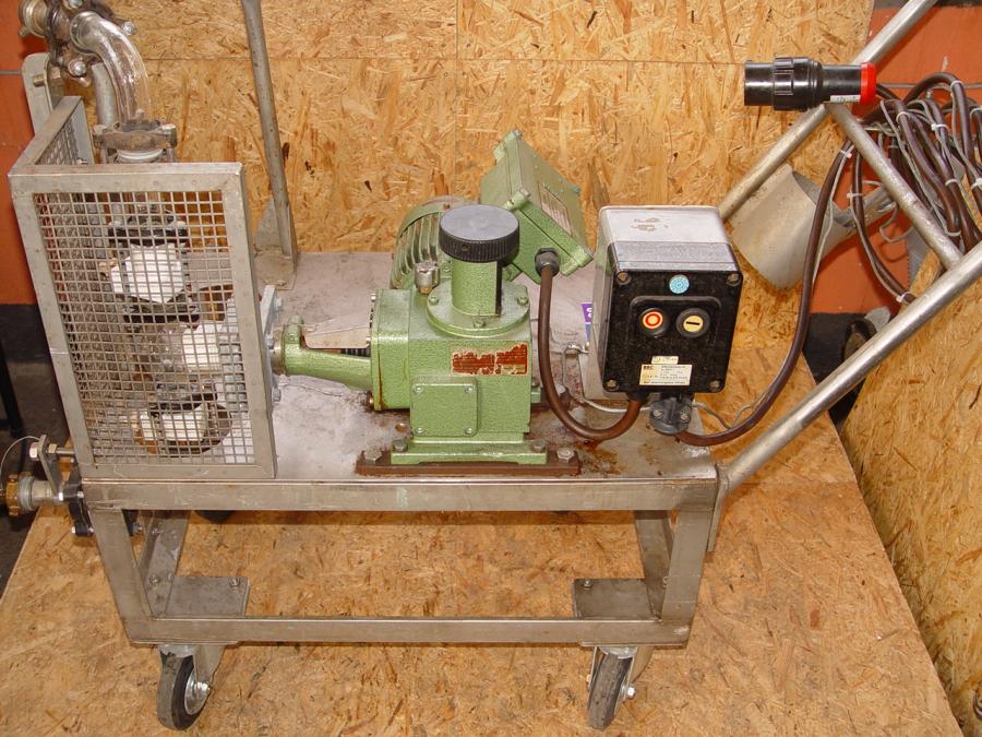 Dosierpumpe mit Pumpenkopf aus Glas | gebraucht - 24153 - Typ: EK 16