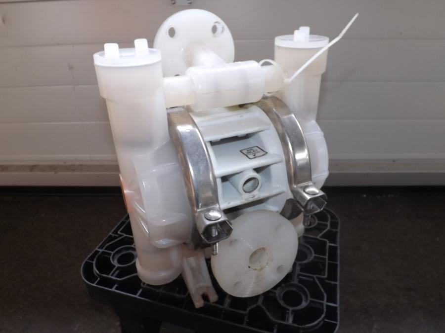 Druckluftmembranpumpe/Kunststoffpumpe | gebraucht - 27469 - Typ: P2