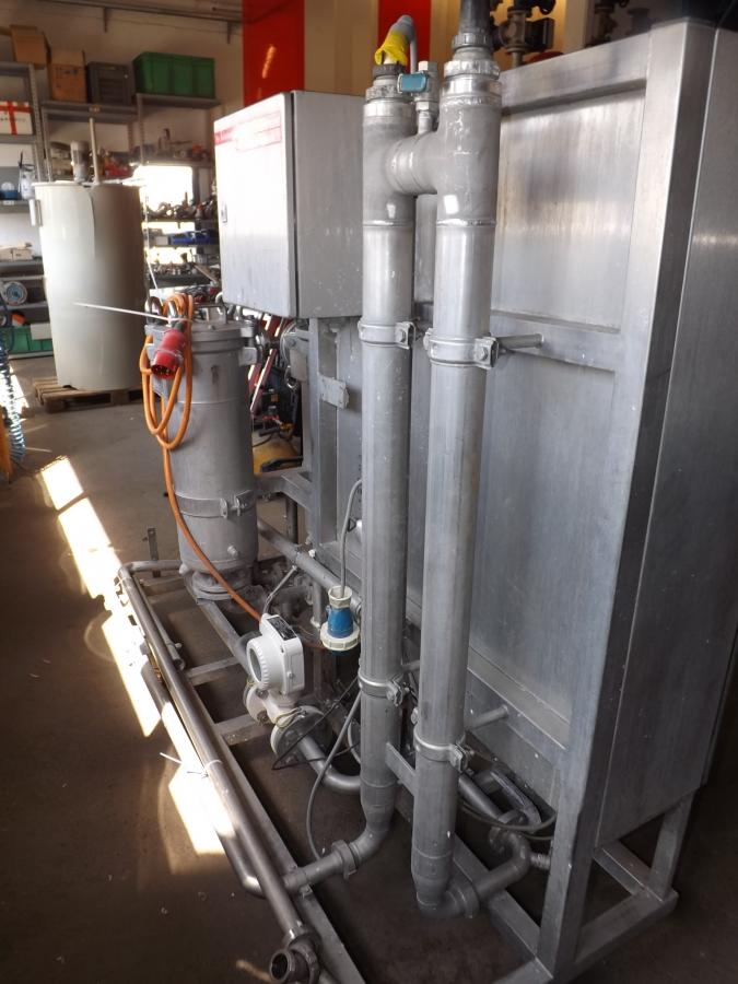 Filtrationsanlage mit Kerzenfiltern und UV-Desinfektion ...